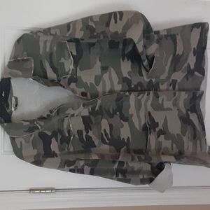 Jodifl womens Large Camo Jacket